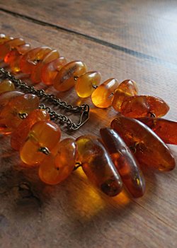 antique amber 234234