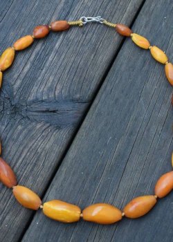 antique amber 532452762