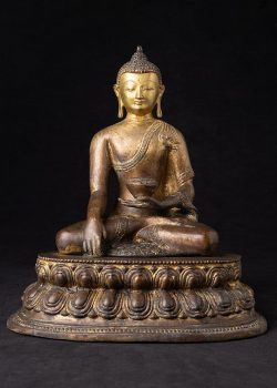 Antique buddha statues 234526666