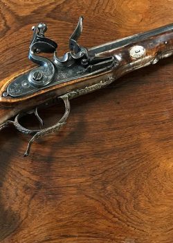 antique weapons 213412312